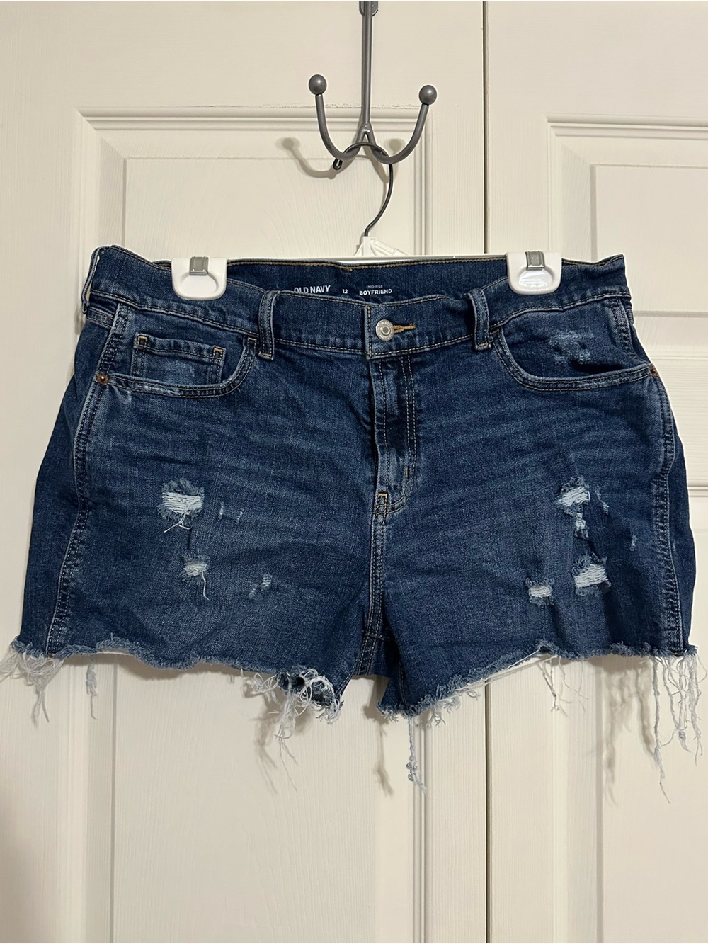 Old Navy Mid-Rise Boyfriend Distressed Jean Shorts